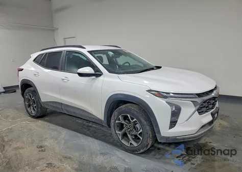 2025 Chevrolet Trax 1Lt z USA, uszkodzony, nr VIN KL77LHEP2SC148417